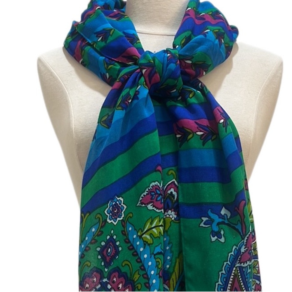 Vera Bradley blue and green paisley print scarf - Picture 4 of 15
